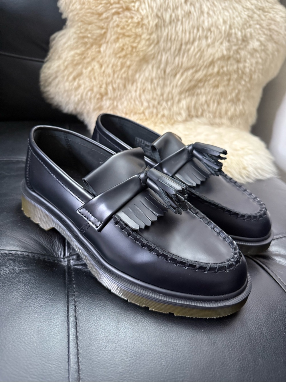 NEW Doc Martens Unisex Smooth Leather Tassel Loafer Black M6/W8 Dr. Martens